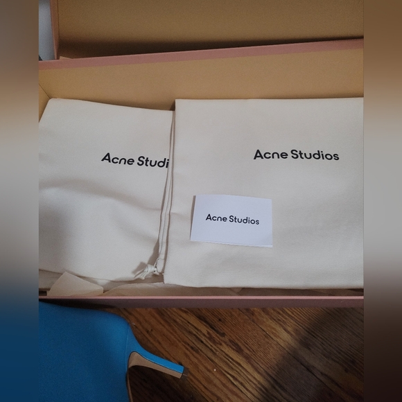 Acne Studios blue boots, brand new size EU 38/US 7.5 with box and 2 dust bags. - Picture 6 of 7